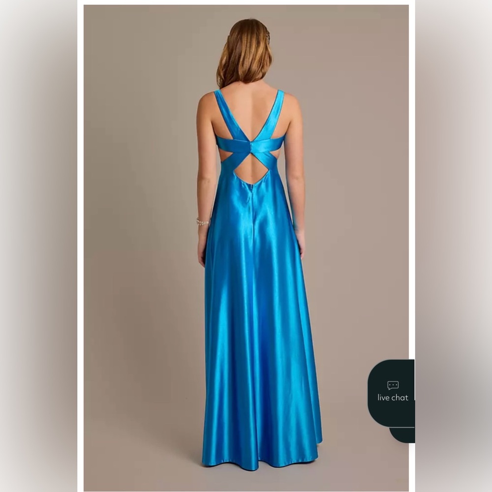 Elegant Blue Satin Evening Gown - Picture 3 of 14